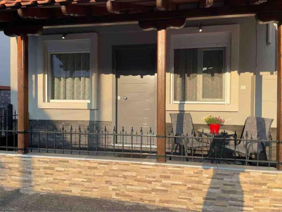 Modern House In Stratoni Villa Bagian luar foto
