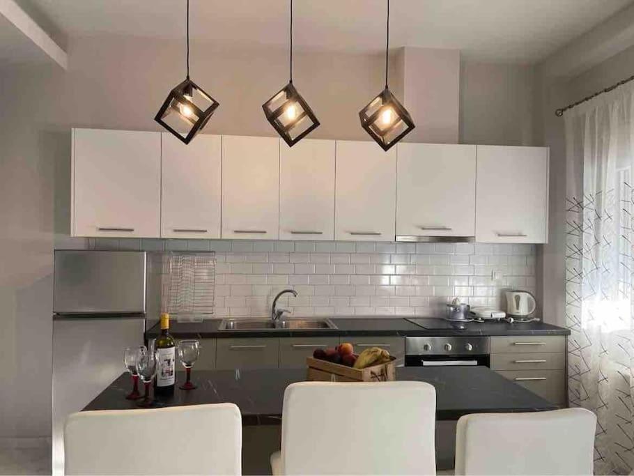 Modern House In Stratoni Villa Bagian luar foto